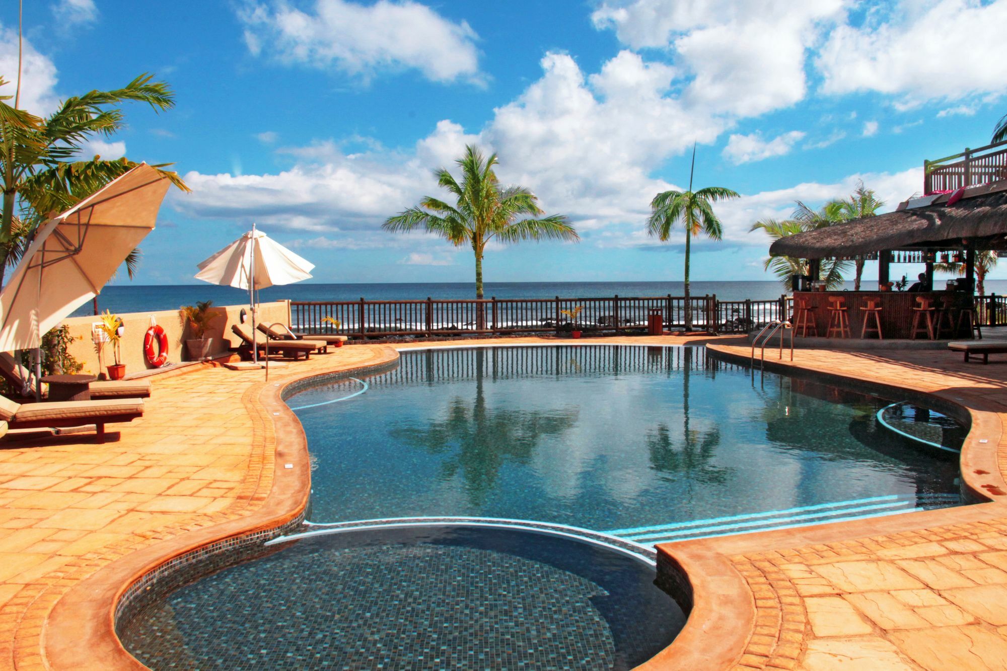 Sunset Reef Resort & Spa Пуант-о-Пиман Экстерьер фото